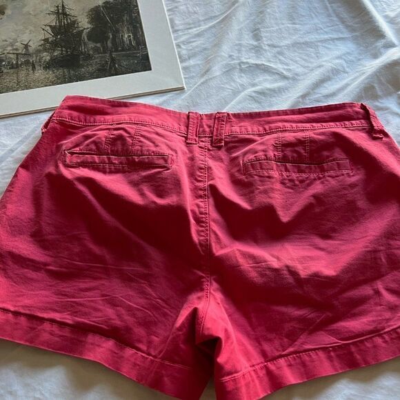 ๐๐ฅ Embrace Summer Vibes with the Old Navy Hot Pink Short Shorts! ๐ฅ๐ - Picture 2 of 4